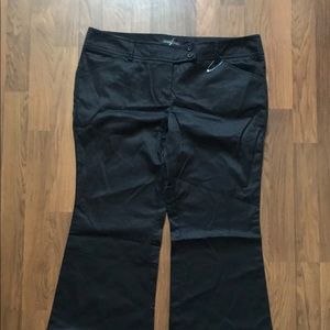 New York & Company Pants